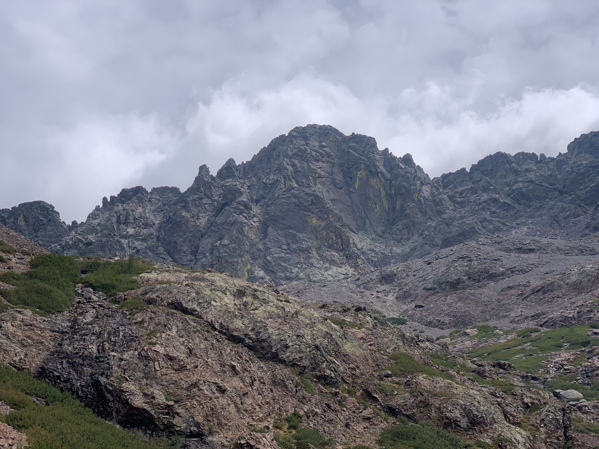 Monte Cinto, plus haut sommet de Corse (2 706 m)