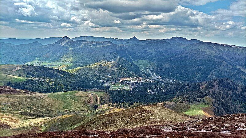 Panorama sur les monts du Cantal