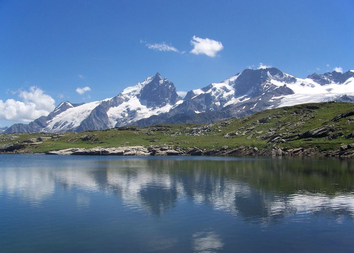 La Meije et ses glaciers depuis le Lac Noir, plateau d'Emparis