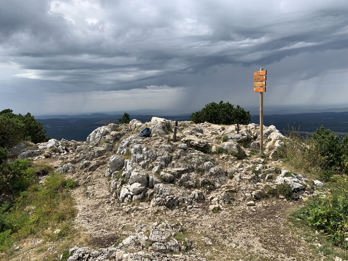 Crêt de la Neige, point culminant du Jura à 1 720 m