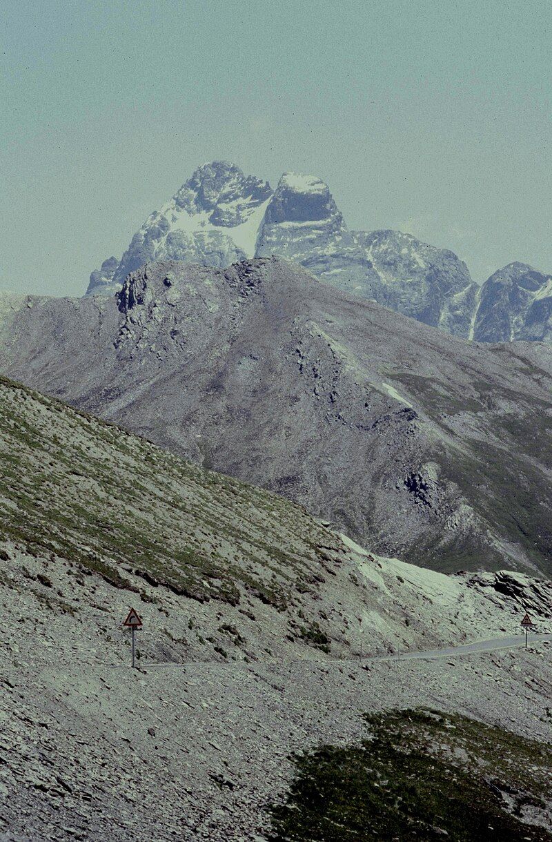 Col Agnel avec vue sur le Mont Viso