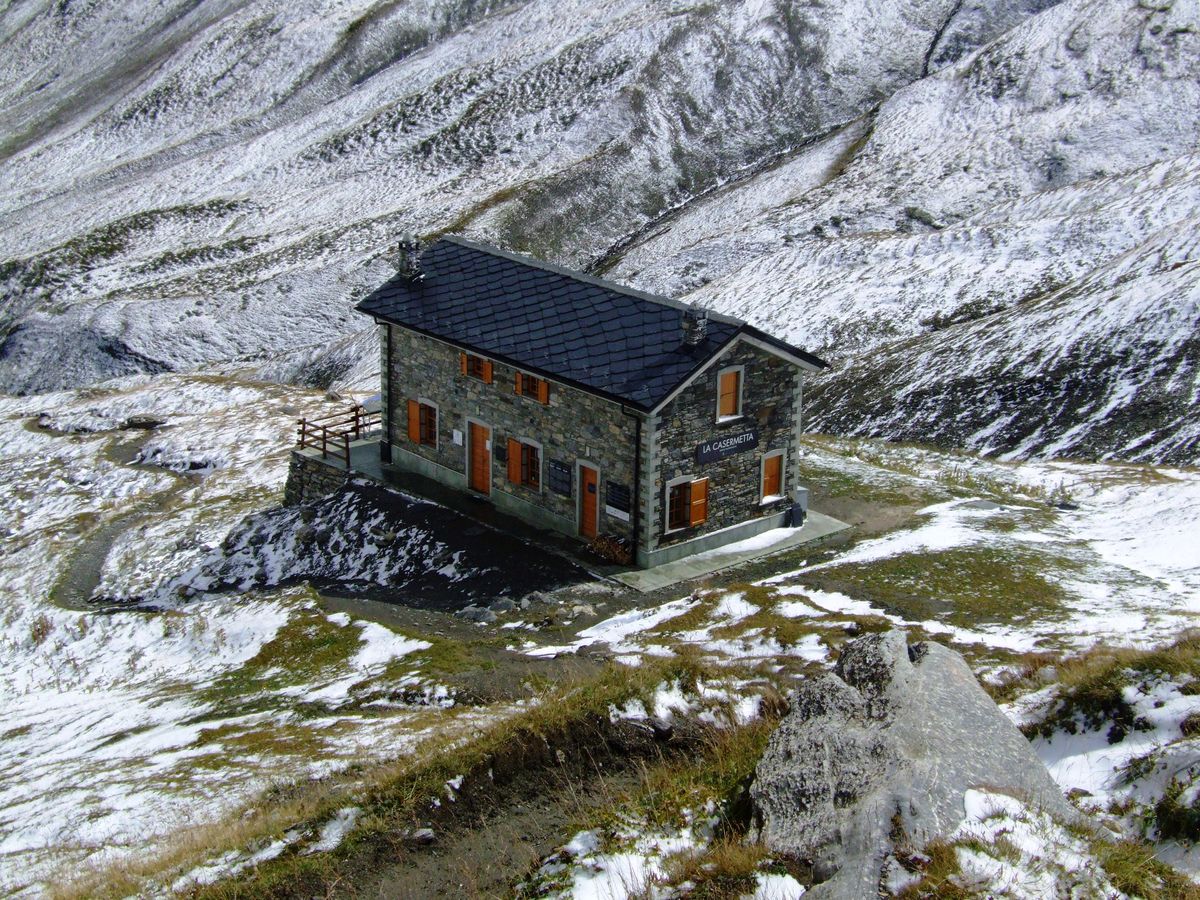 Col de la Seigne, frontière France-Italie sur le TMB