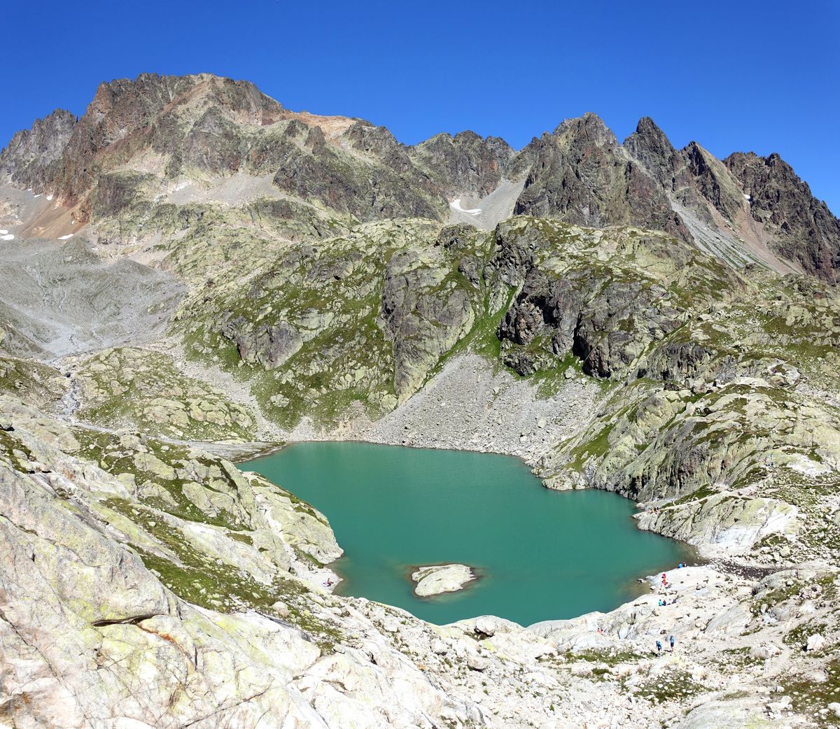 Lac Blanc face aux Aiguilles de Chamonix